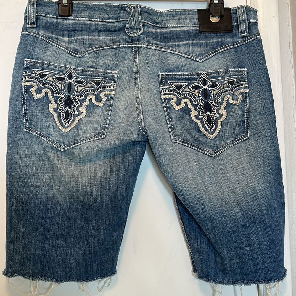 Antik Cotton Denim Blue Jean Shorts 38 like new - Picture 2 of 13